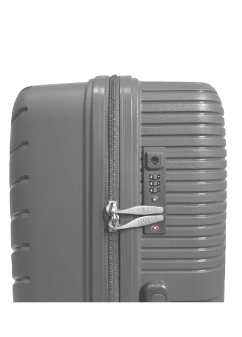 Чемодан пластиковый средний AIRTEX 281 (242540446)
