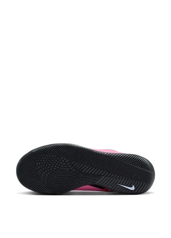 Розовые футзалки Nike