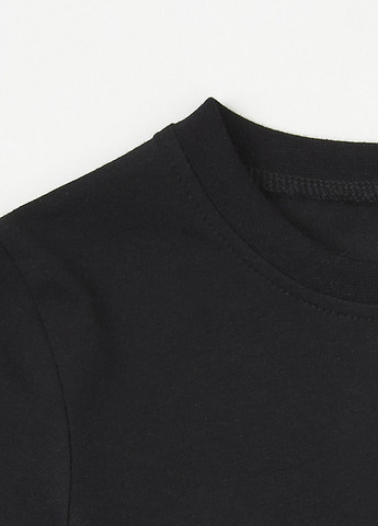 Чорна літня футболка Garnamama