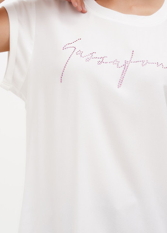 Молочная блуза Sassofono