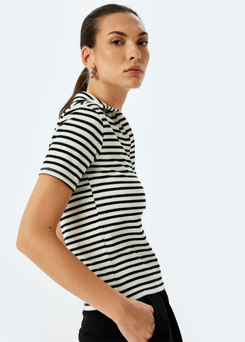 Черно-белая женская футболка-поло KOTON в полоску