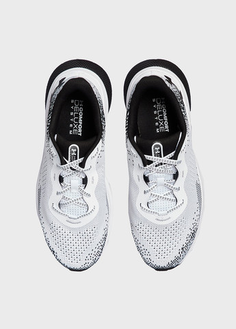 Белые всесезонные кроссовки Under Armour