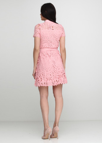 Розовое коктейльное платье Fervente фактурное
