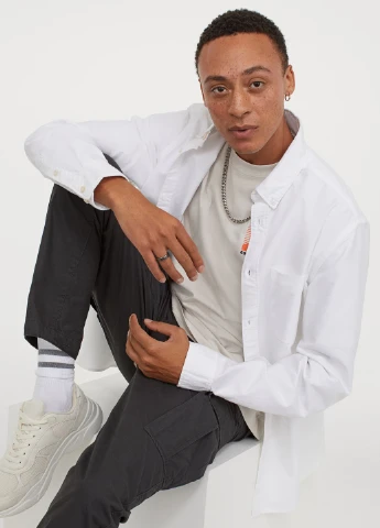 Белая рубашка однотонная H&M