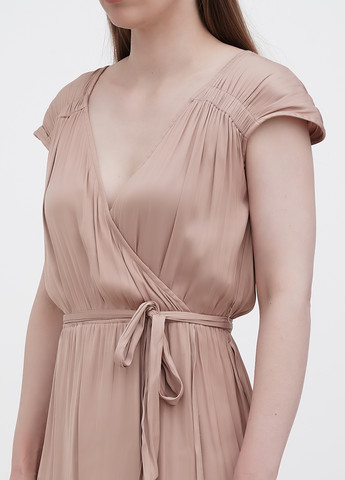 Светло-коричневое кэжуал платье на запах Orsay однотонное