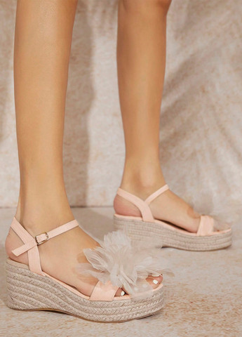 Пудровые босоножки SHEIN с ремешком с аппликацией, с цветами