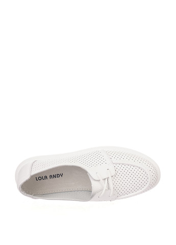 Белые мокасины Lola Andy с перфорацией