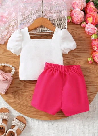 Комбинированный летний костюм (блуза, шорты) SHEIN
