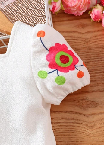 Комбинированный летний костюм (блуза, шорты) SHEIN