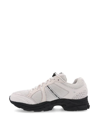 Белые всесезонные кроссовки Saucony PROGRİD TRİUMPH 4 GORPCORE