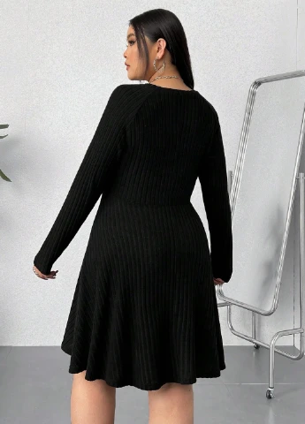 Черное кэжуал платье клеш SHEIN однотонное
