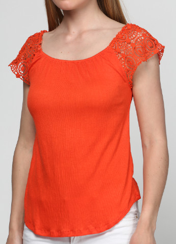 Оранжевая летняя футболка Alya