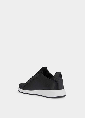 Черные демисезонные кроссовки Geox