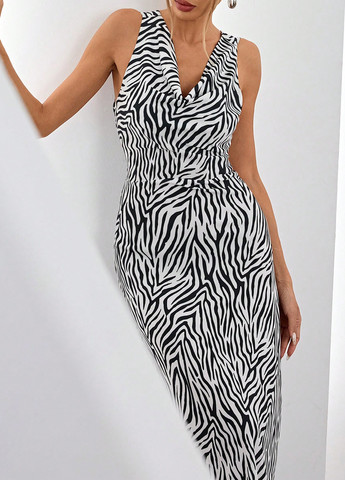 Черно-белое кэжуал платье силуэтная SHEIN зебра