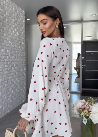 Білий кежуал сукня на запах Fashion сердечка