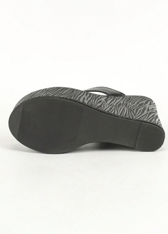 Черные шлепанцы SHEIN