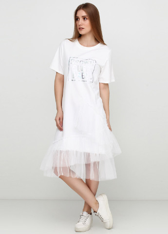 Белое кэжуал платье Fervente с рисунком