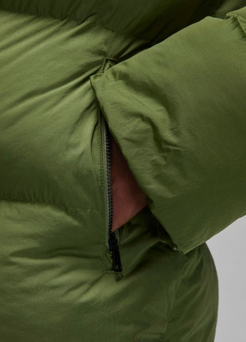 Зеленая демисезонная куртка fb7331-340 Jordan EssentialsPoly Puffer