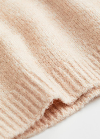 Світло-бежевий зимовий светр зимовий вільного крою джемпер H&M