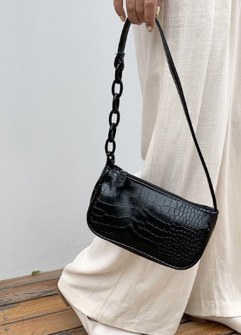 Жіноча маленька сумочка багет на пластиковій ланцюжку ремінці рептилія багет чорна NoName (251204072)