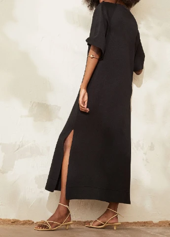 Черное кэжуал платье H&M однотонное