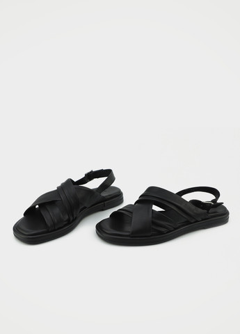 Черные босоножки URBAN TRACE с ремешком с пряжкой