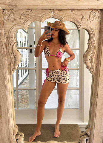 Світло-бежевий літній комплект (ліф, трусики, спідниця) SHEIN