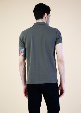 Оливковая (хаки) футболка-поло для мужчин Colin's однотонная