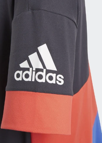 Темно-синяя летняя футболка с коротким рукавом adidas