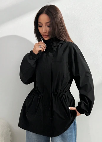 Черная демисезонная куртка SHEIN