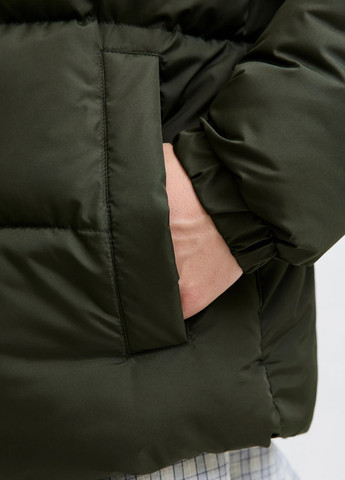 Оливкова (хакі) демісезонна куртка Jack & Jones