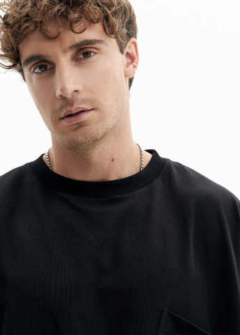 Чорна футболка No Brand