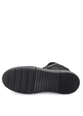 Черные зимние ботинки Multi Shoes