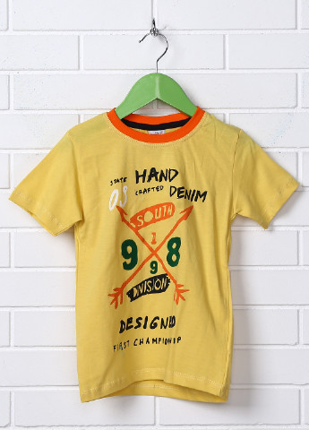 Желтая летняя футболка с коротким рукавом Essu