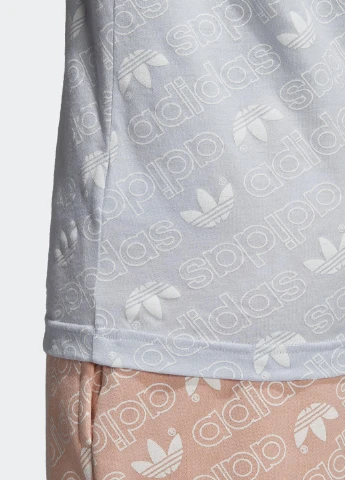 Світло-сіра футболка з коротким рукавом adidas