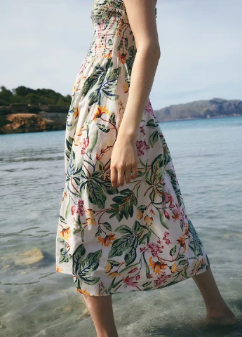 Кремова кежуал сукня кльош H&M з квітковим принтом