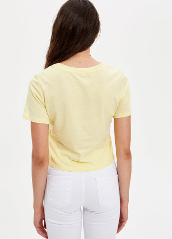 Светло-желтая летняя футболка DeFacto