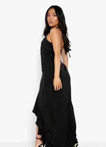 Черное платье Boohoo