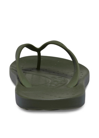 Зеленые пляжные вьетнамки Crocs