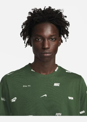 Зелена футболка fd1279-323 Nike Club