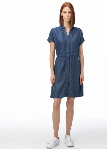 Темно-синее джинсовое платье рубашка Lacoste однотонное
