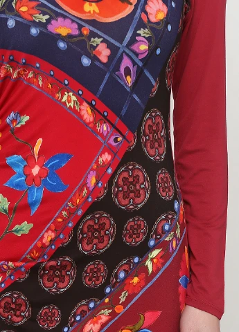 Бордова кежуал сукня футляр Desigual з малюнком