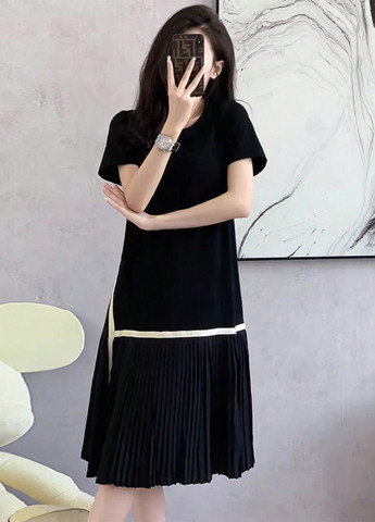 Чорна кежуал сукня плісована SHEIN однотонна