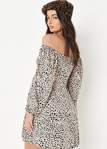 Бежева кежуал сукня з відкритими плечима Missguided з тваринним принтом
