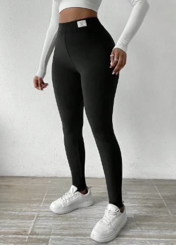 Черные демисезонные леггинсы SHEIN