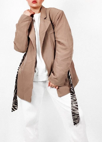 Бежевый женский жакет PrettyLittleThing однотонный - демисезонный