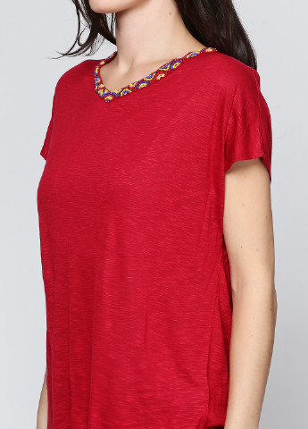 Красная летняя футболка Linea
