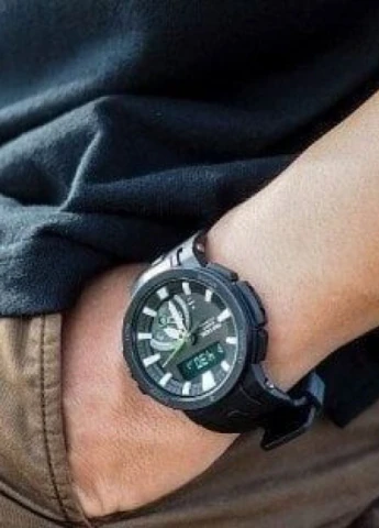 Чоловічі Годинники PRW-7000-1AER кварцові спортивні Casio (226704208)
