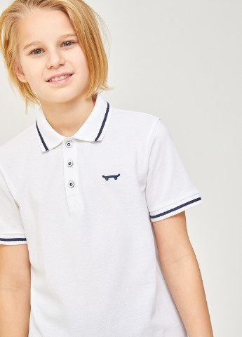 Белая детская футболка-рубашка для мальчика SELA