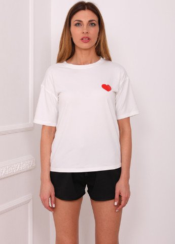 Белая летняя белая футболка с сердцем SL.IRA